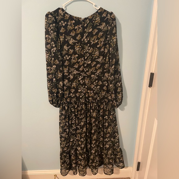 ASTR the label Floral Black Midi dress with slit and balloon sleeves - Picture 6 of 6